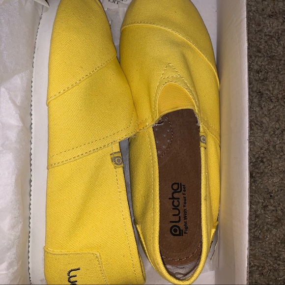 NWT. Womens Lucha Alpargata Shoes Yellow - Picture 5 of 8
